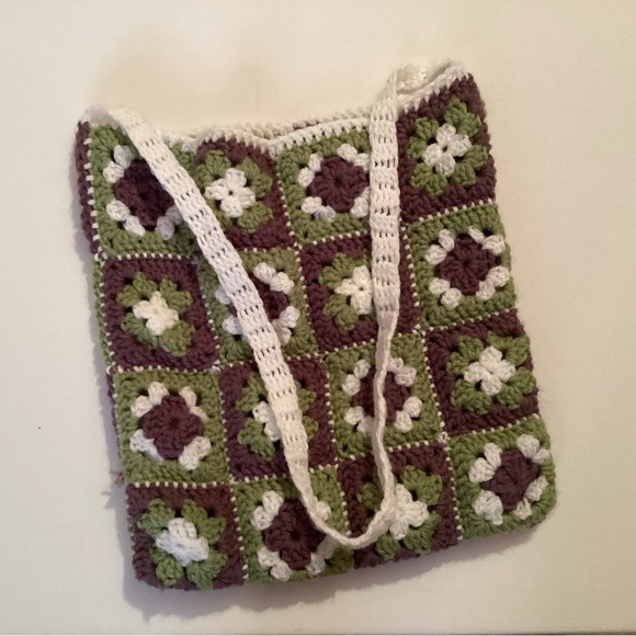 Handmade Green & Purple Floral Square Crochet Bag - Picture 4 of 4